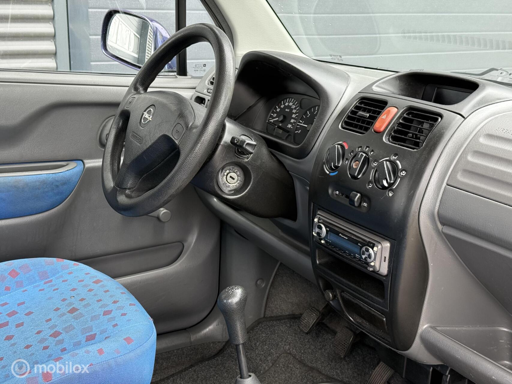 Foto van Opel Agila