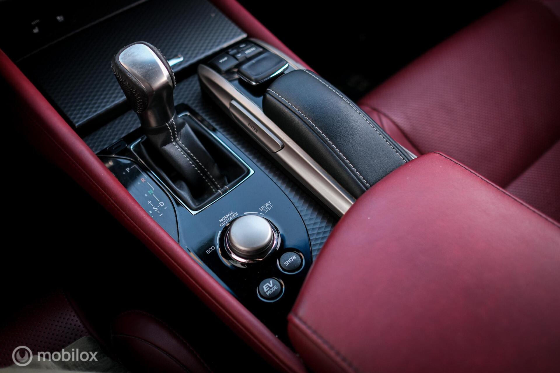 Foto van Lexus Lexus Gs450h