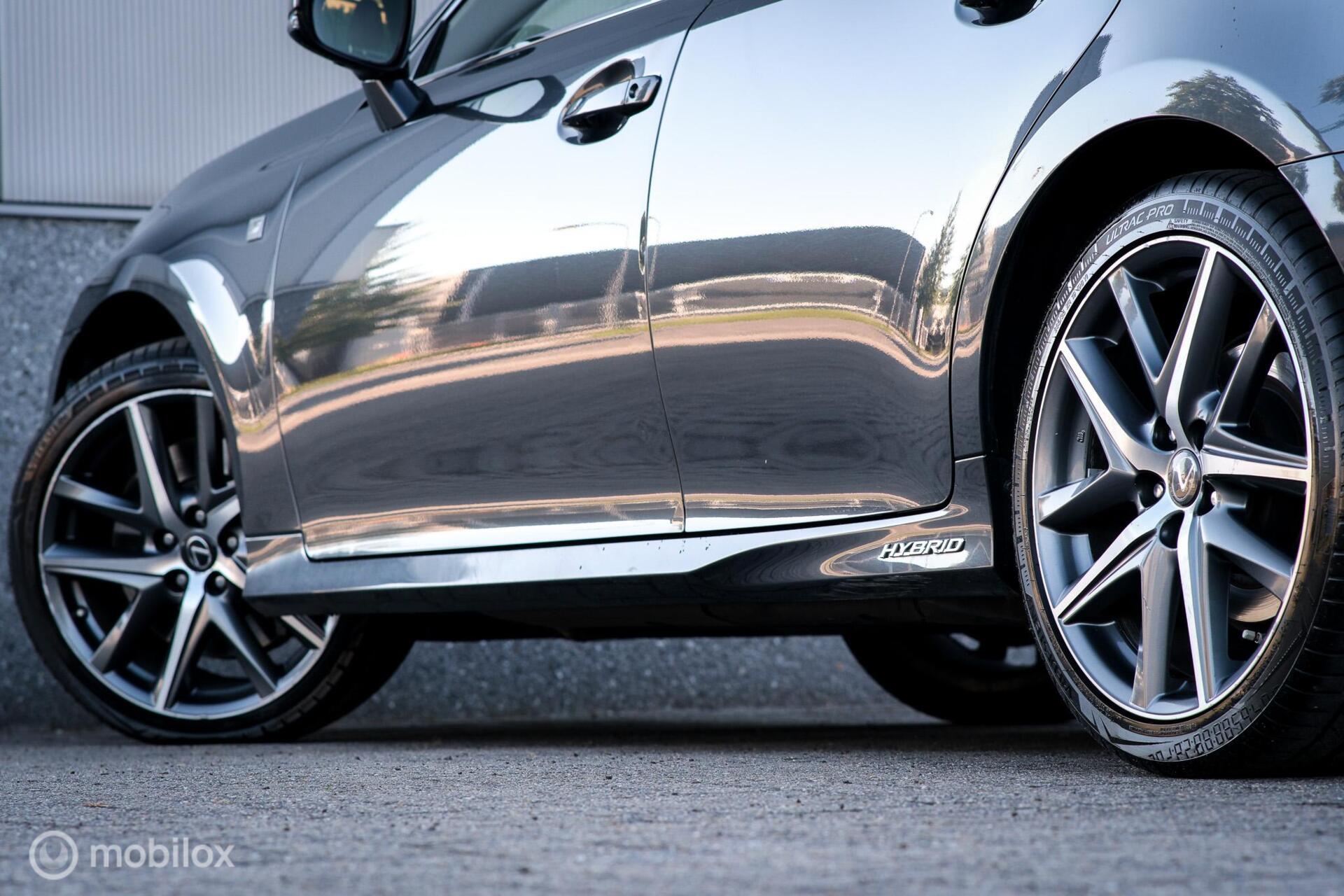Foto van Lexus Lexus Gs450h