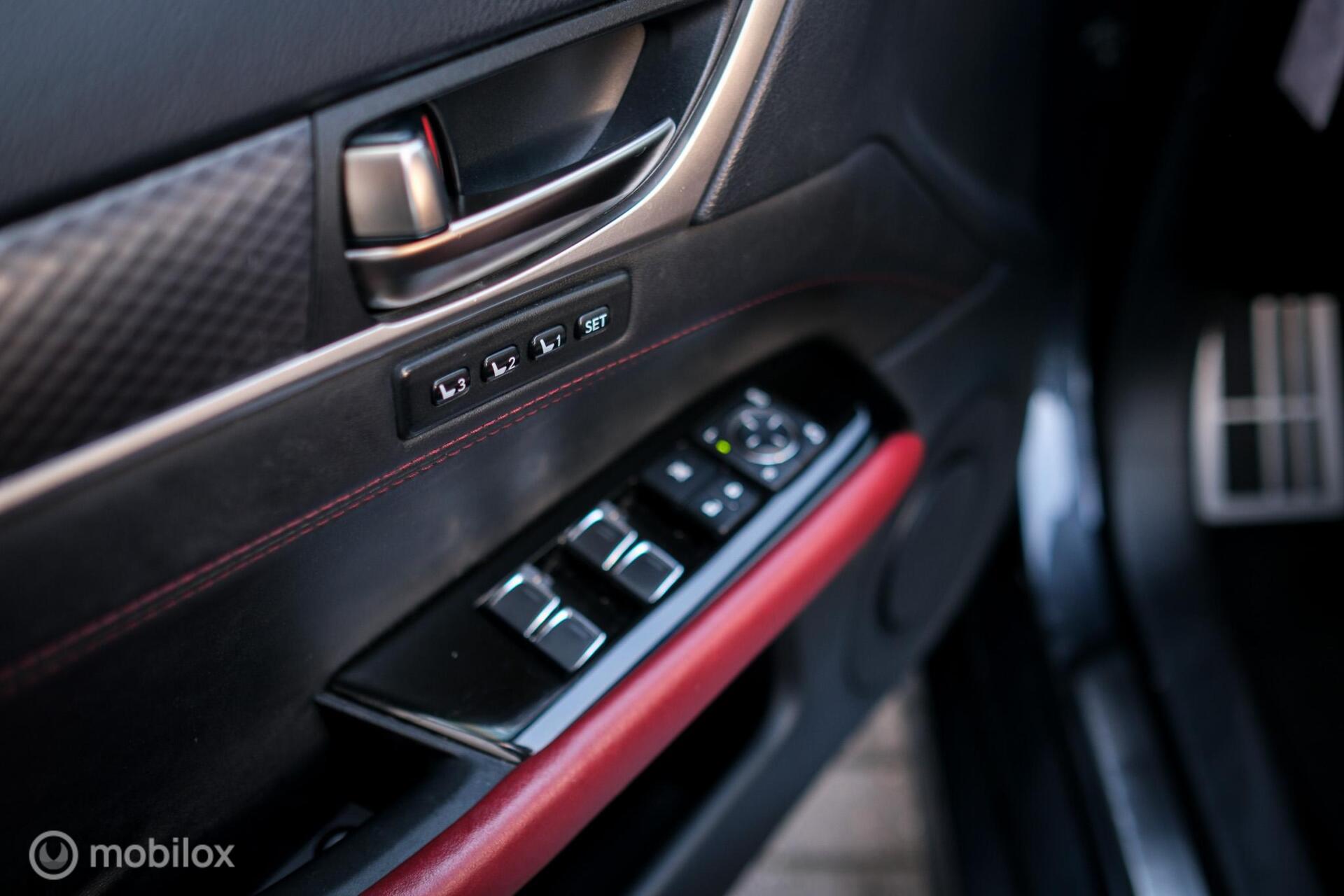 Foto van Lexus Lexus Gs450h