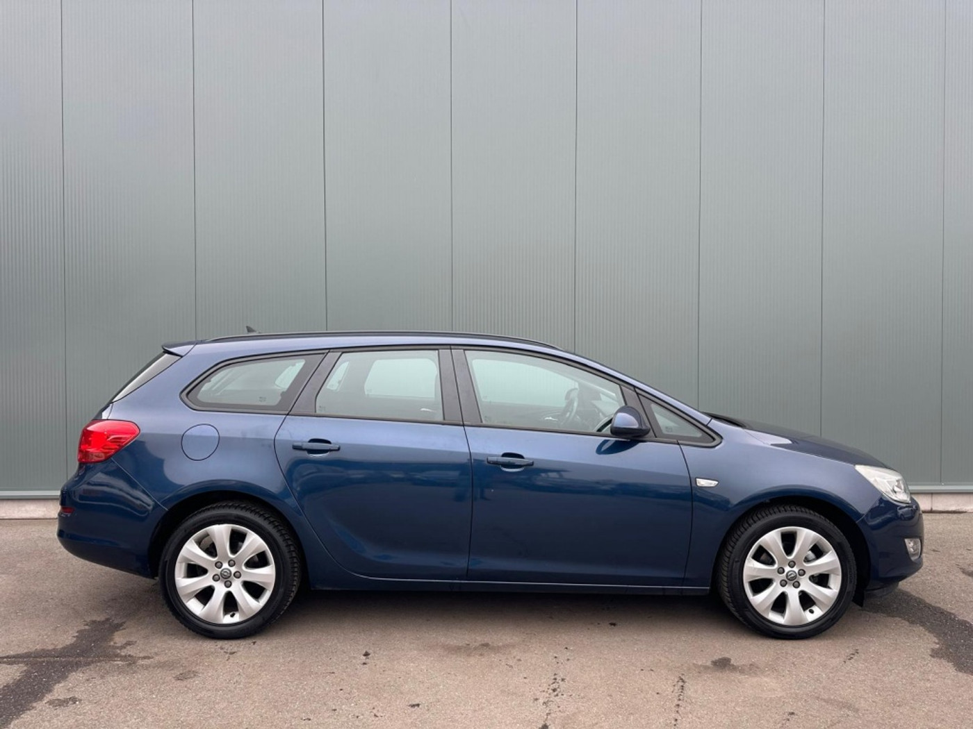 Foto van Opel Astra Sports Tourer