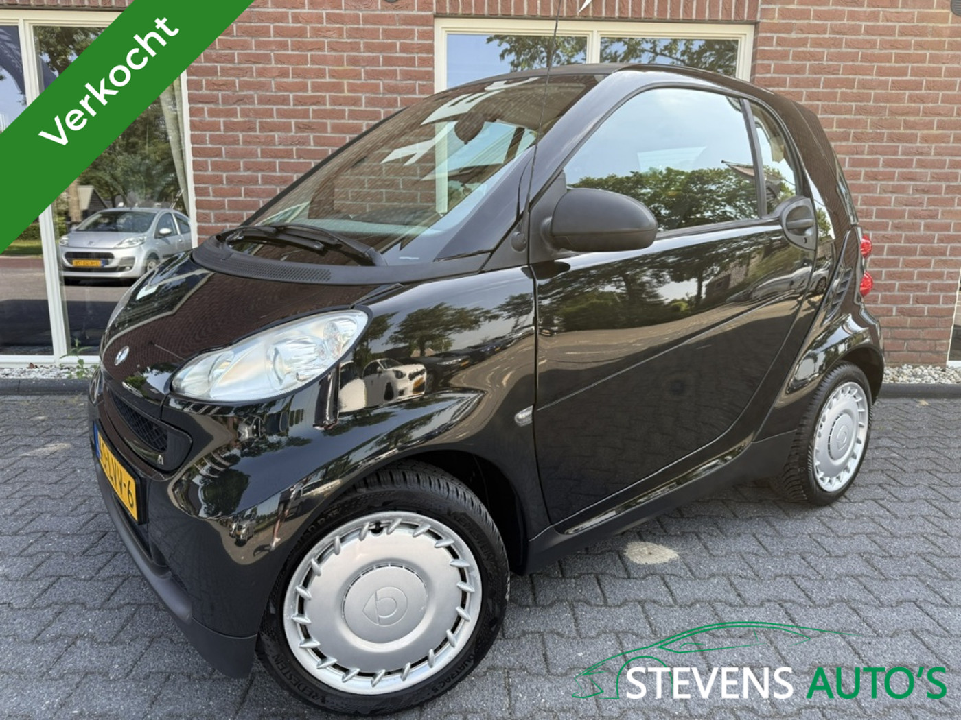 Smart Fortwo Coupe MHD 1.0 mhd Base VERKOCHT! AUTOMAAT / NIEUWE APK / RIJKLAAR / INCL G 2010 - voorkant