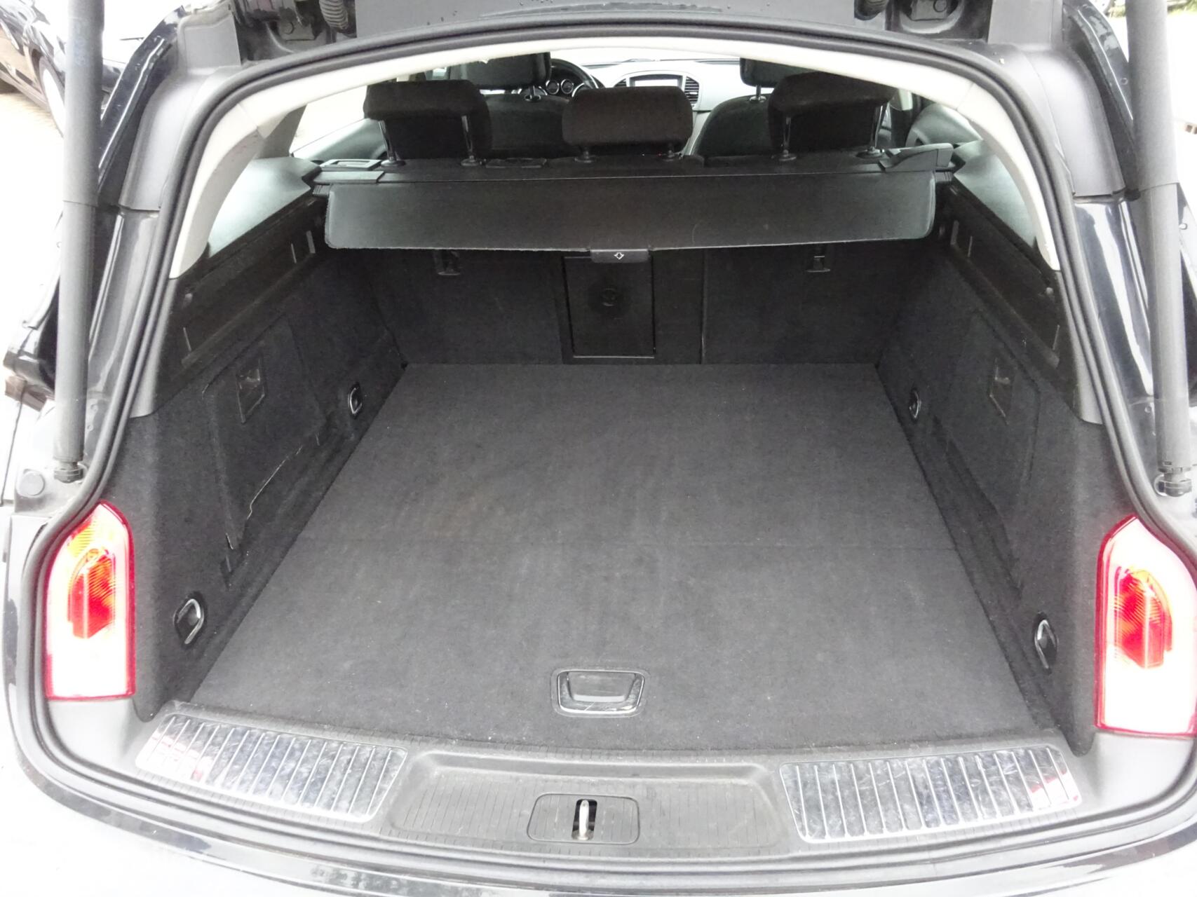 Foto van Opel Insignia Sports Tourer SW