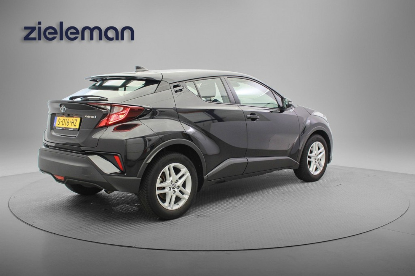 Foto van Toyota Toyota C-hr