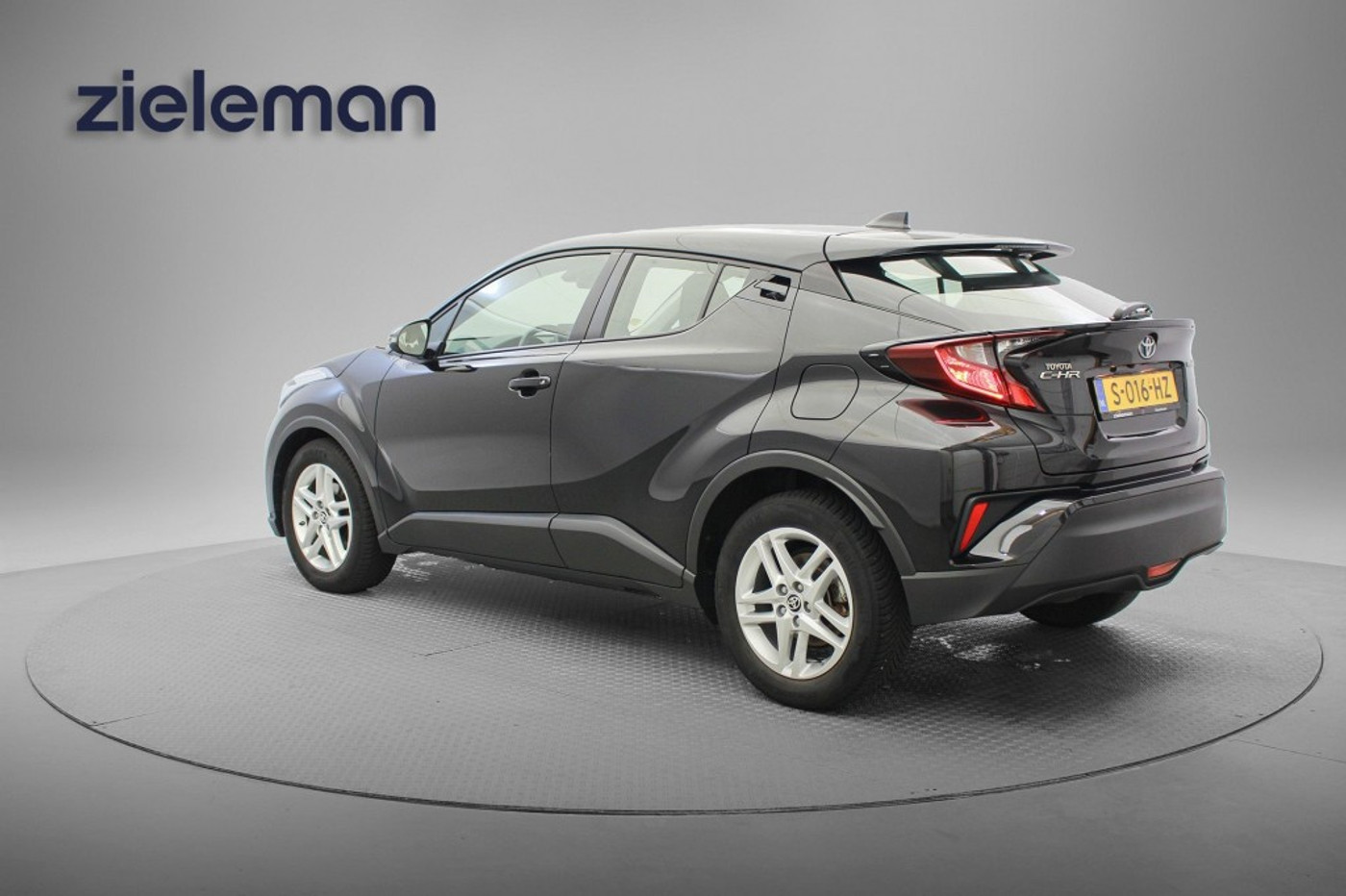 Foto van Toyota Toyota C-hr