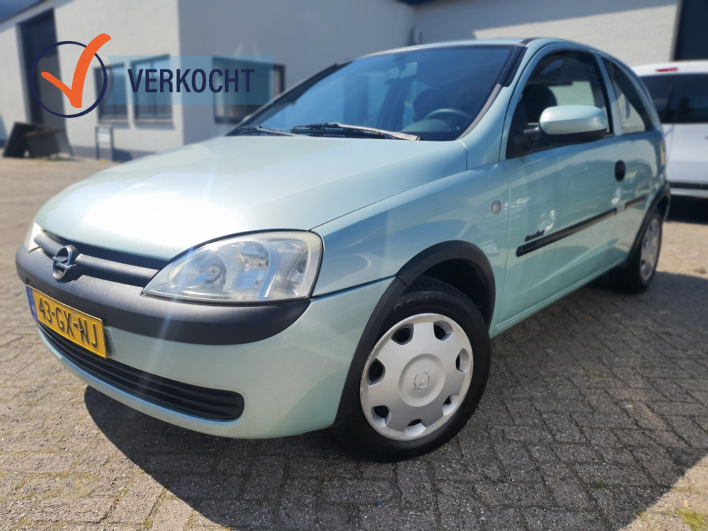 Opel Corsa 1.2-16V Comfort 2001 - voorkant