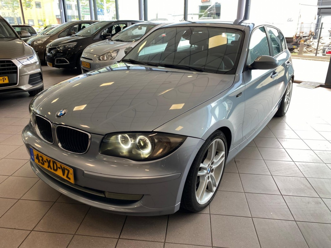BMW 1er Reihe 118i Business Line LEES TEKST BJ 2007 !!! 2007 - voorkant