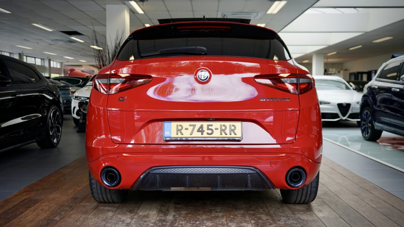 Foto van Alfa Romeo Stelvio Quadrifoglio