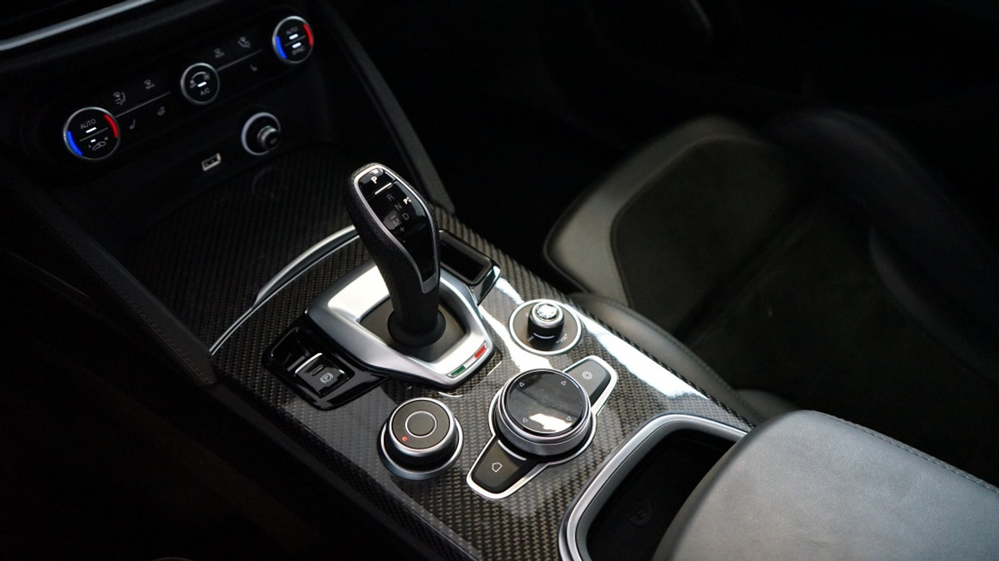 Foto van Alfa Romeo Stelvio Quadrifoglio