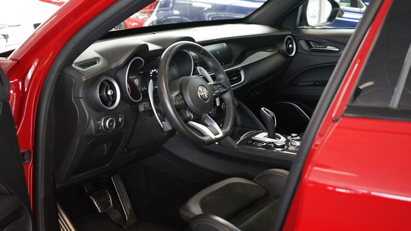 Foto van Alfa Romeo Stelvio Quadrifoglio