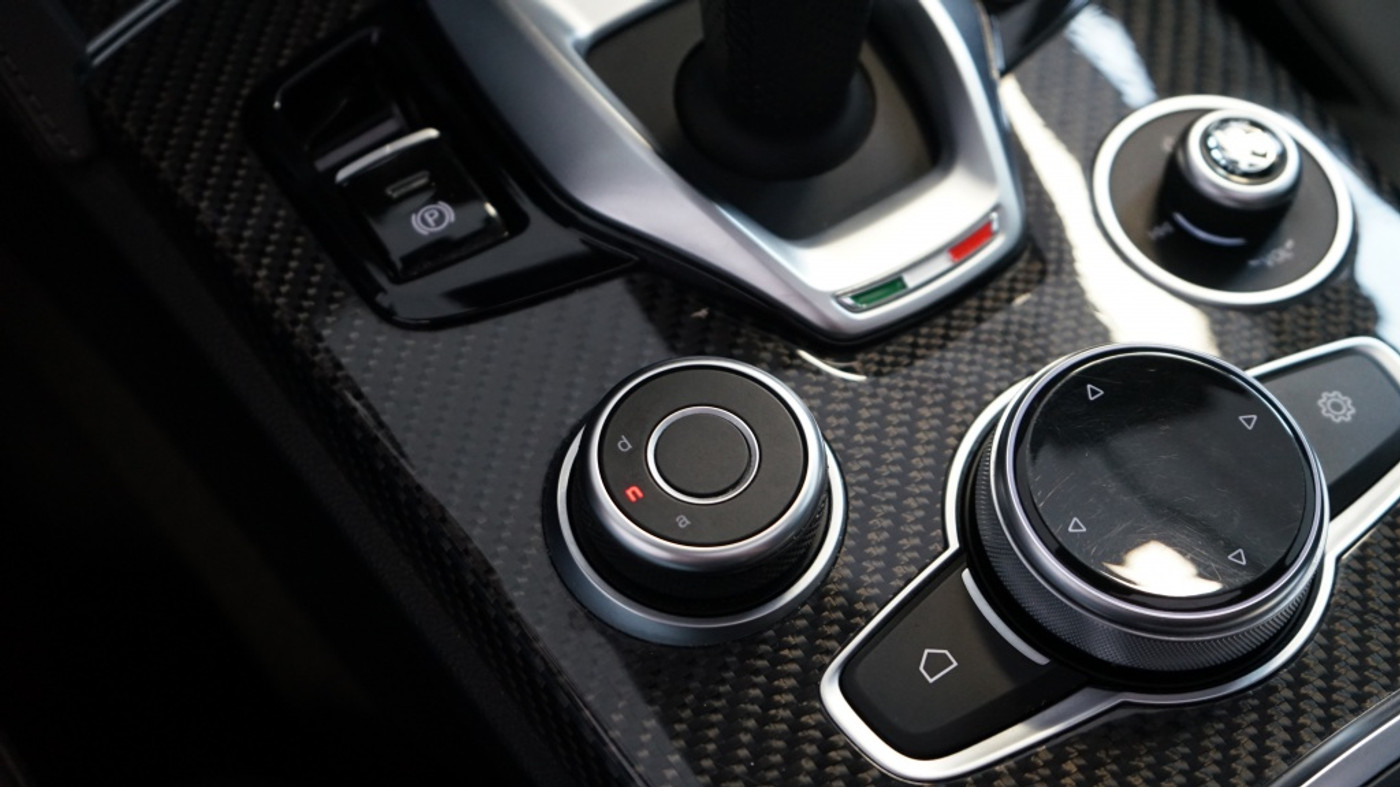 Foto van Alfa Romeo Stelvio Quadrifoglio