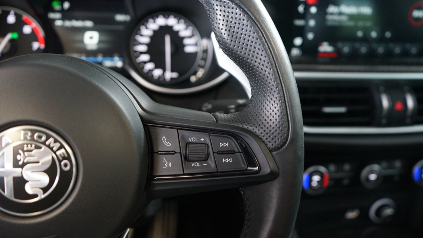 Foto van Alfa Romeo Stelvio Quadrifoglio