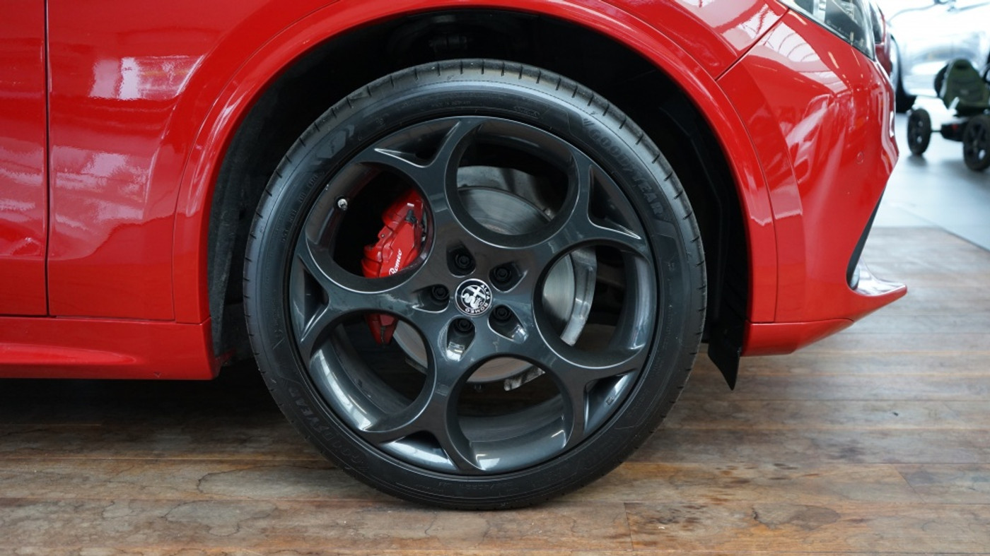 Foto van Alfa Romeo Stelvio Quadrifoglio