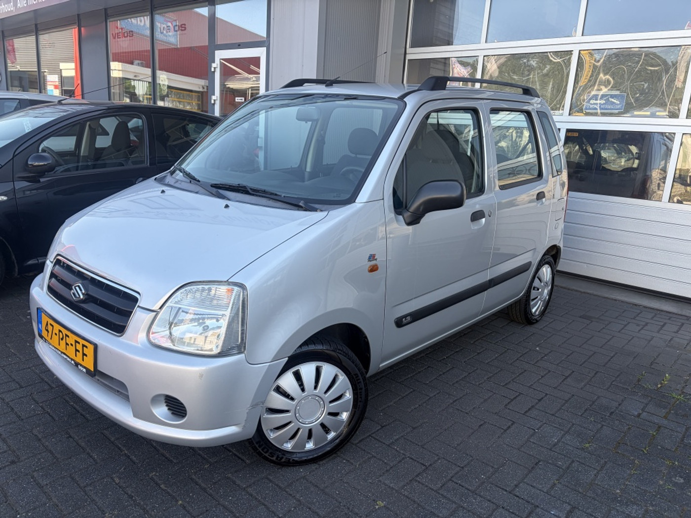 Foto van Suzuki Wagon R