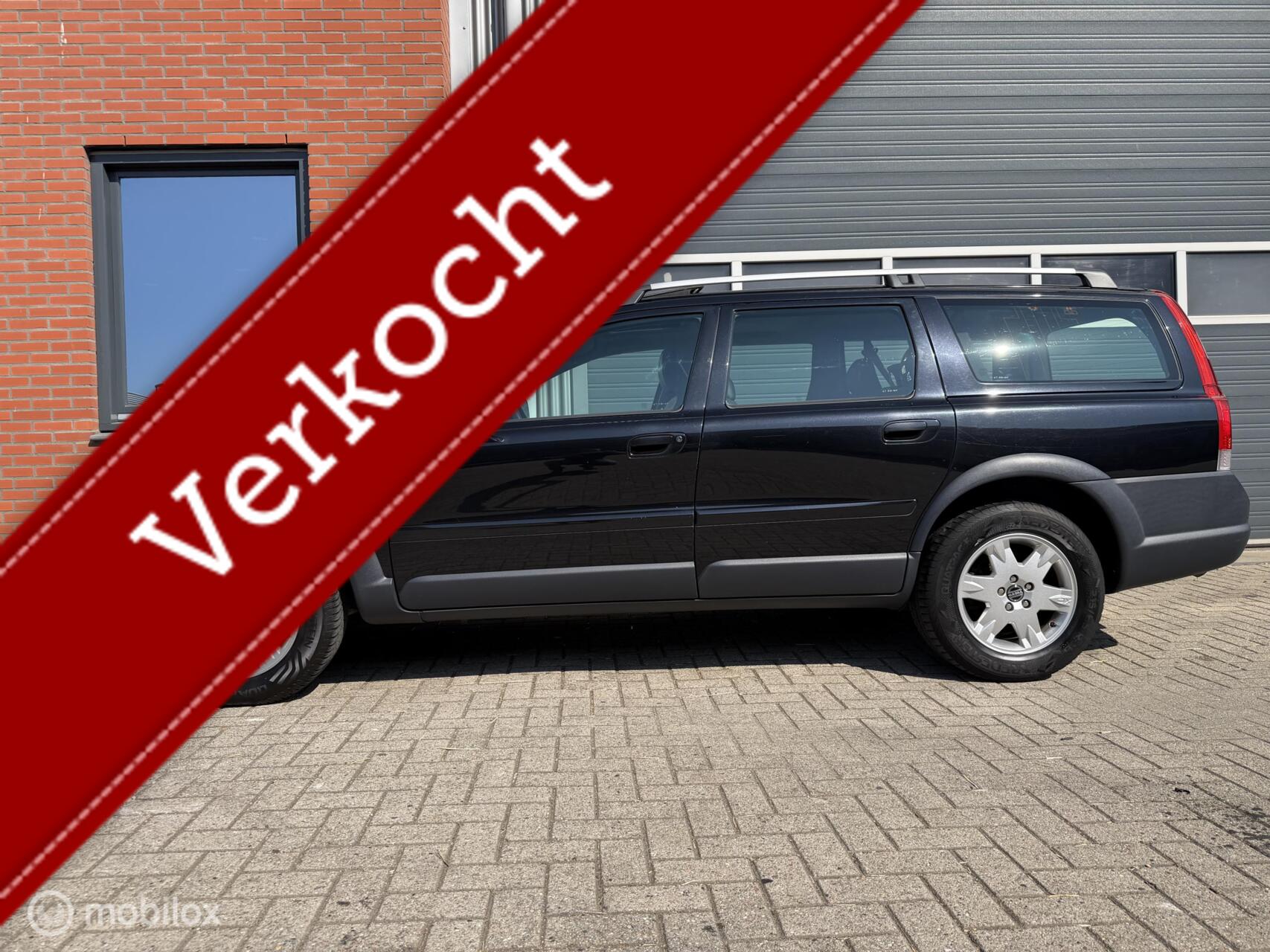 Volvo Xc70 2.5T aut. Summum - s/k dak - 7-persoons - historie 2005 - voorkant