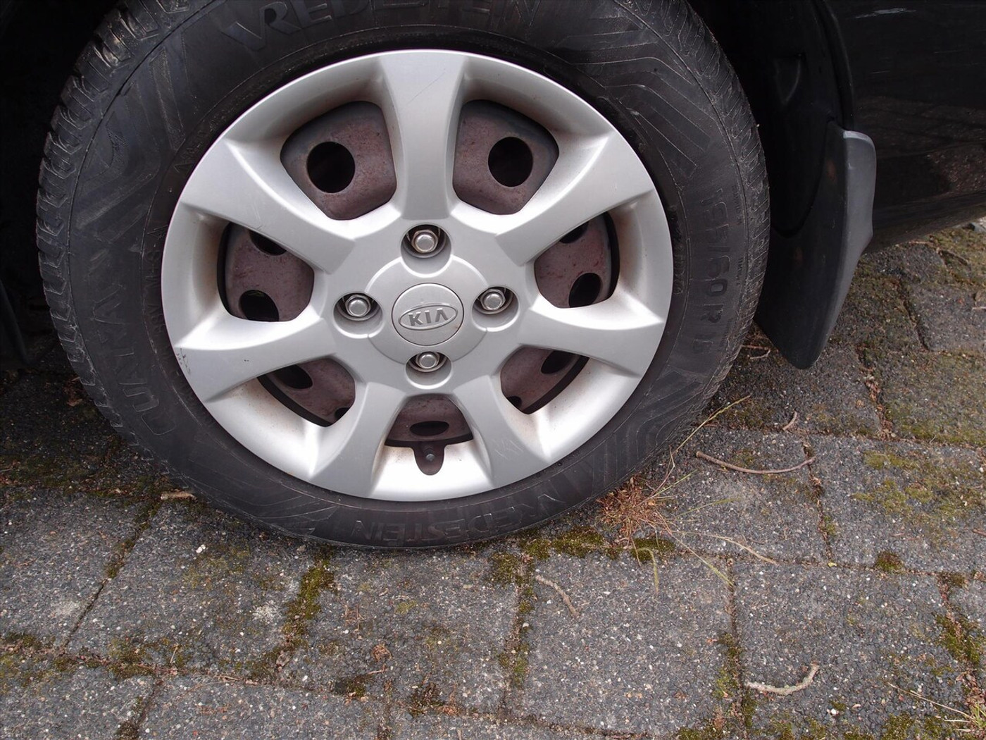 Foto van Kia Kia Carens