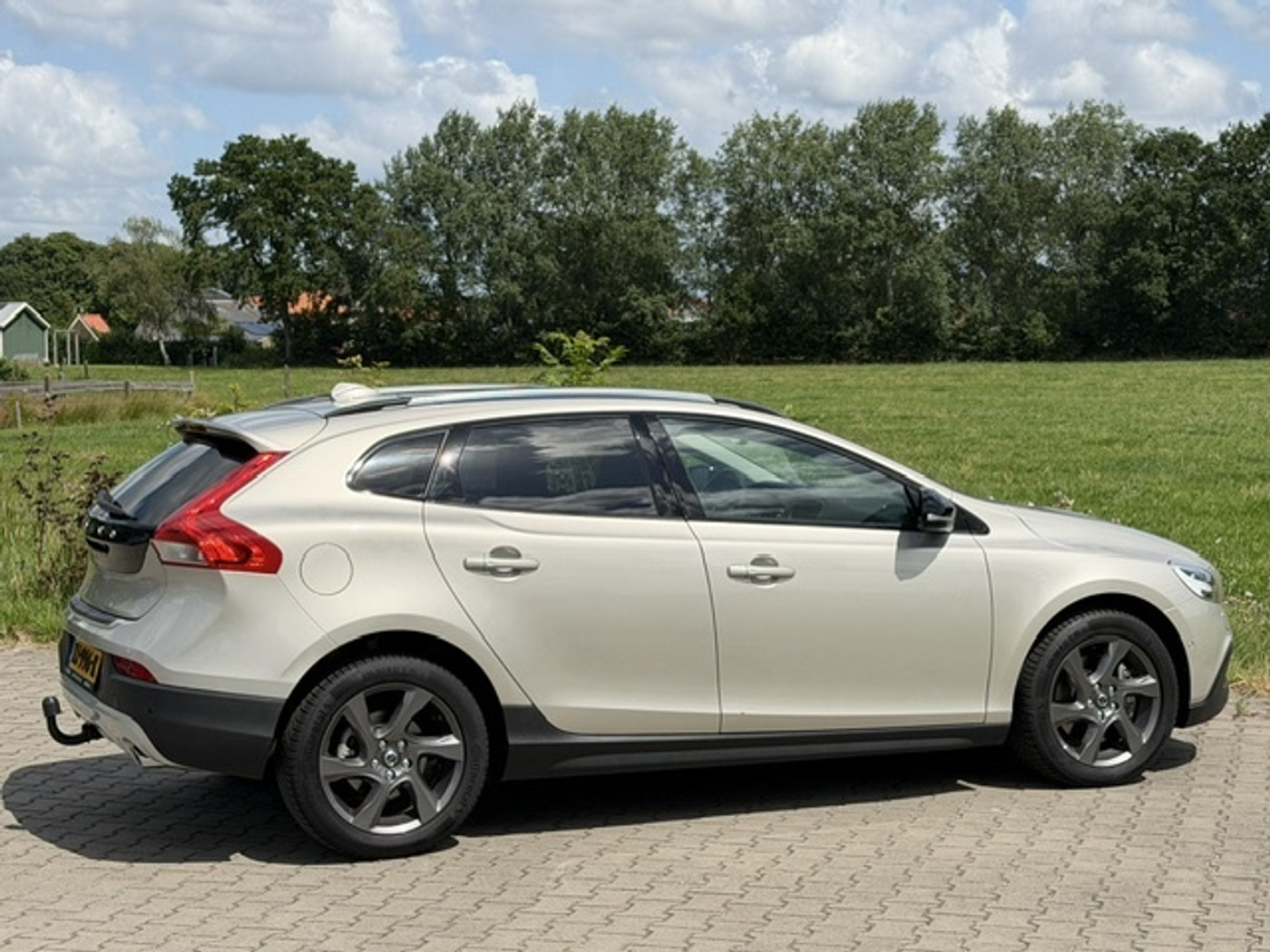 Foto van Volvo V40 Cross Country