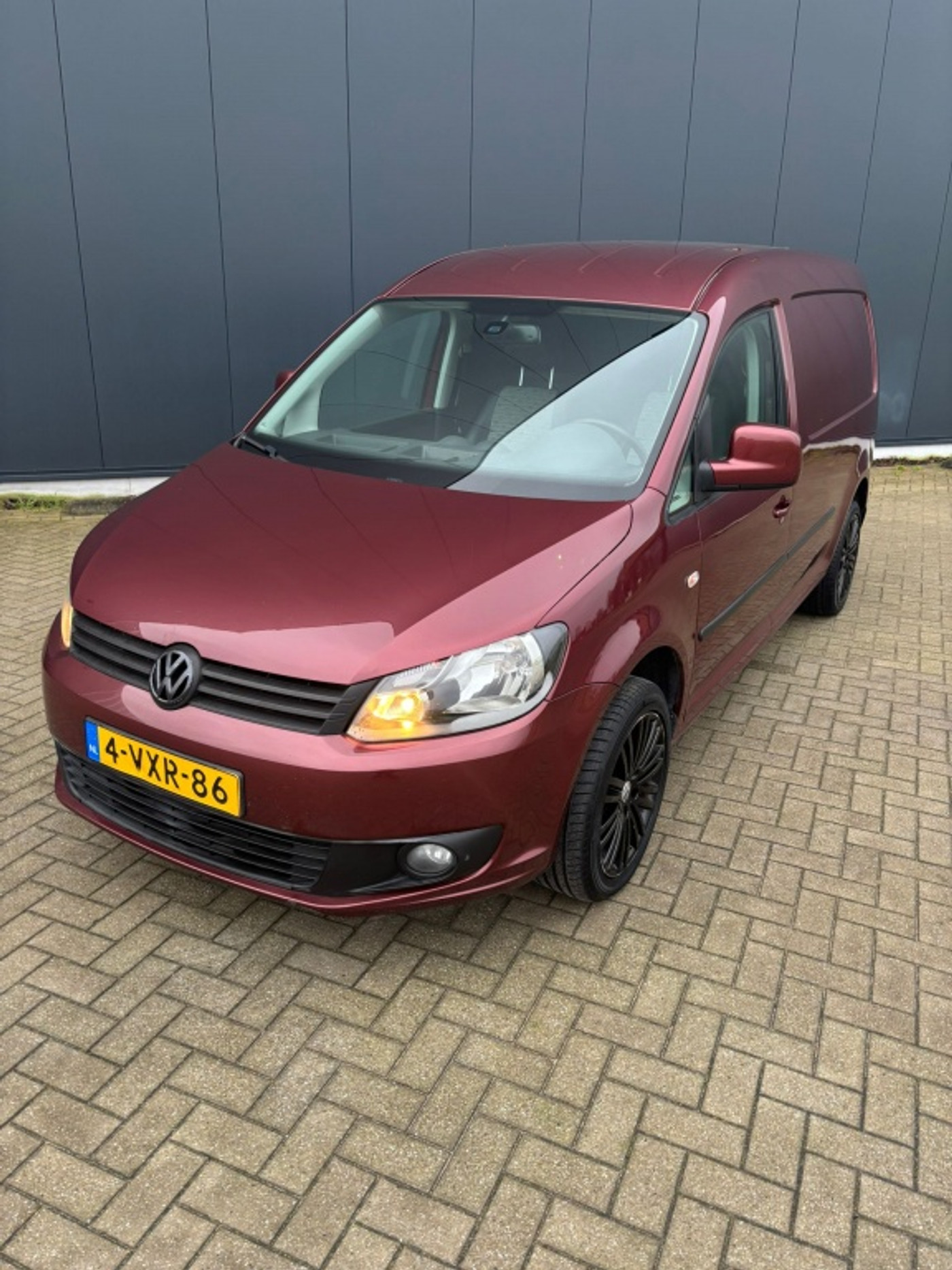 Volkswagen Caddy 1.6 TDI Maxi 2012 - voorkant