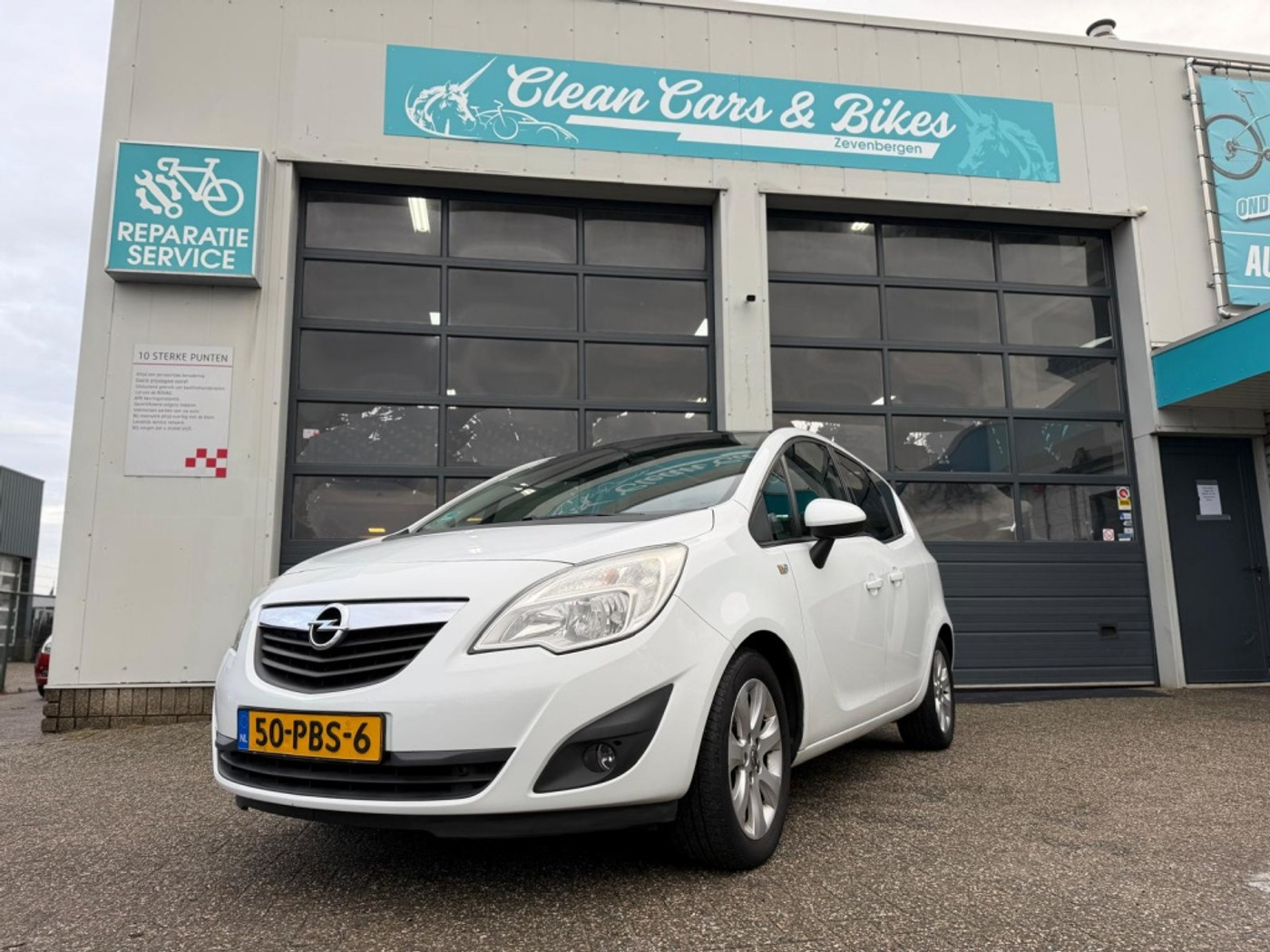 Opel Meriva 1.4 Turbo Edition 2011 - voorkant