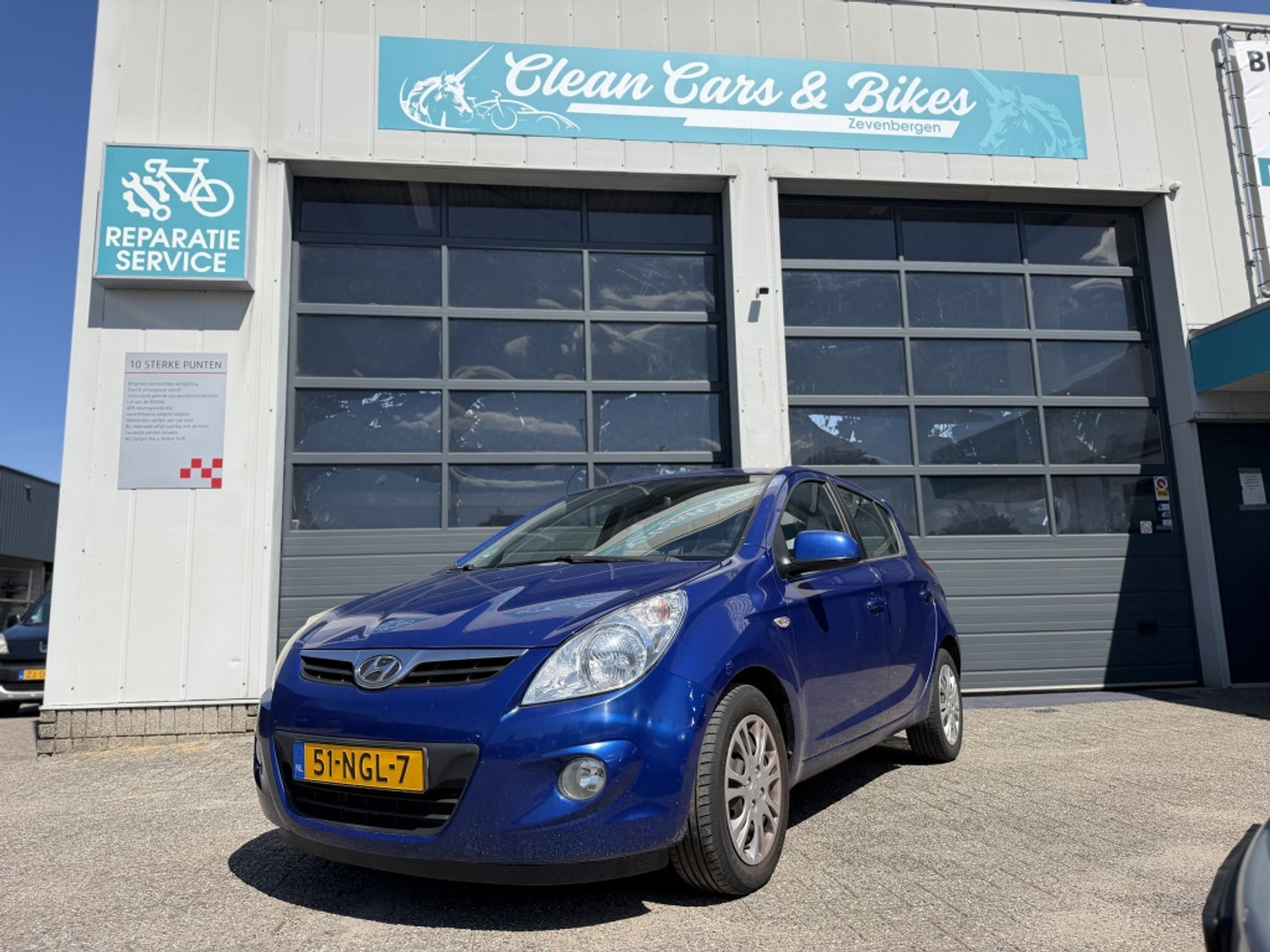 Hyundai I20 1.4i Dynamic 2010 - voorkant