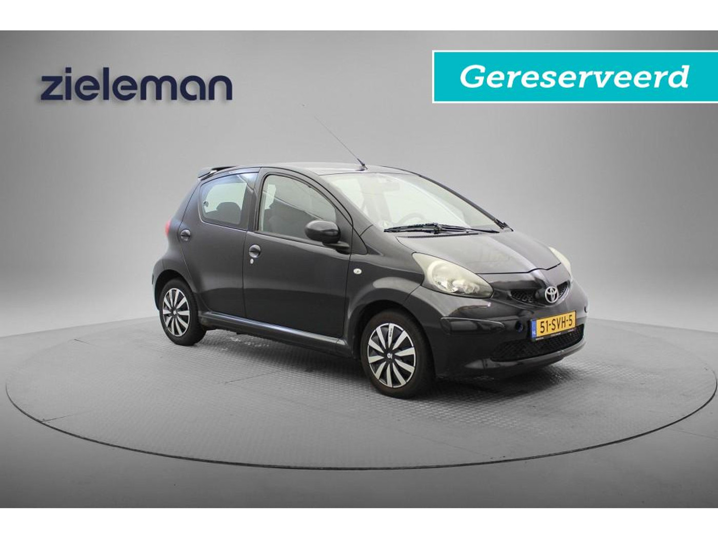 Toyota Aygo 1.0-12V 2009 - voorkant
