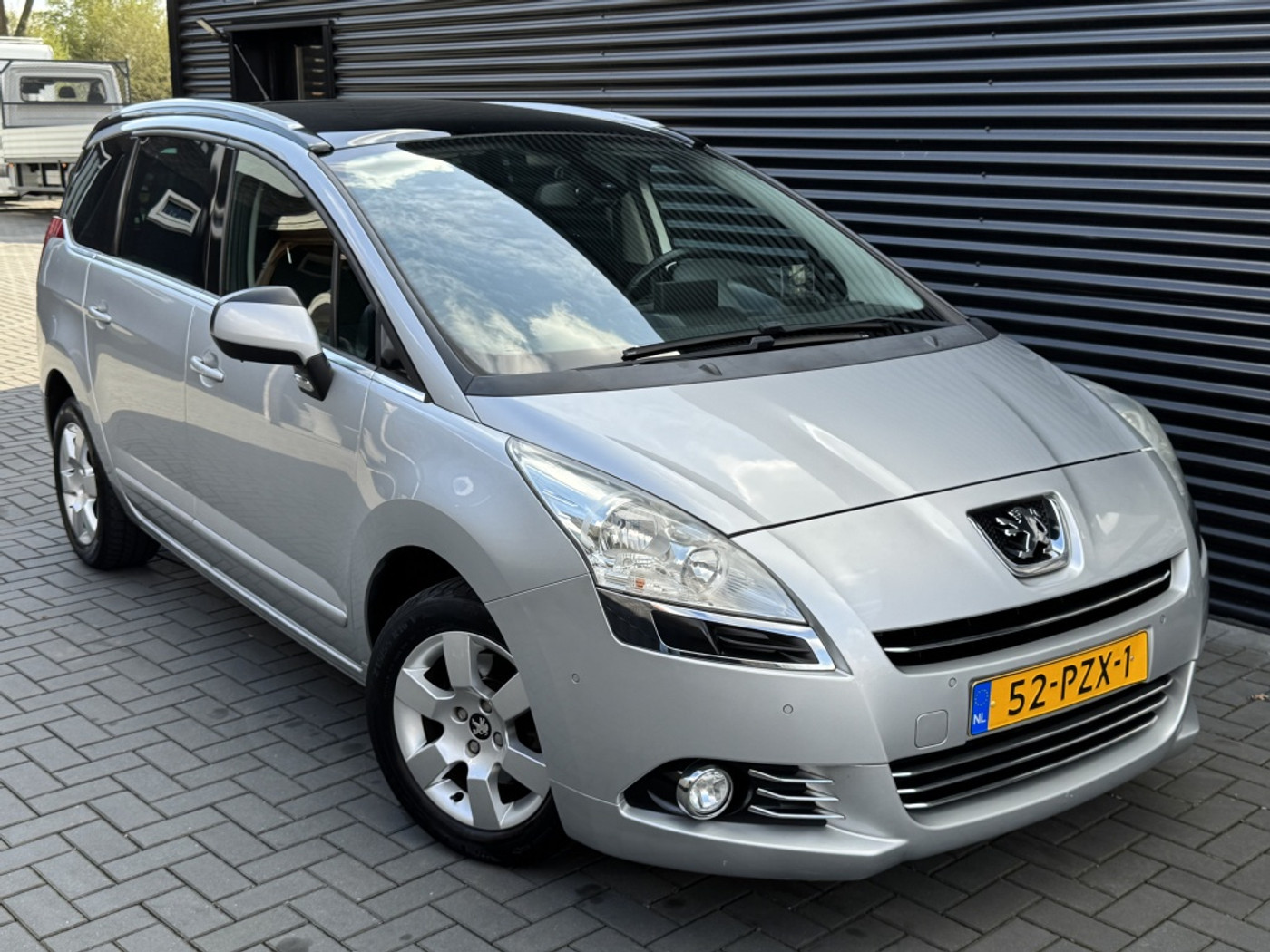 Foto van Peugeot 5008