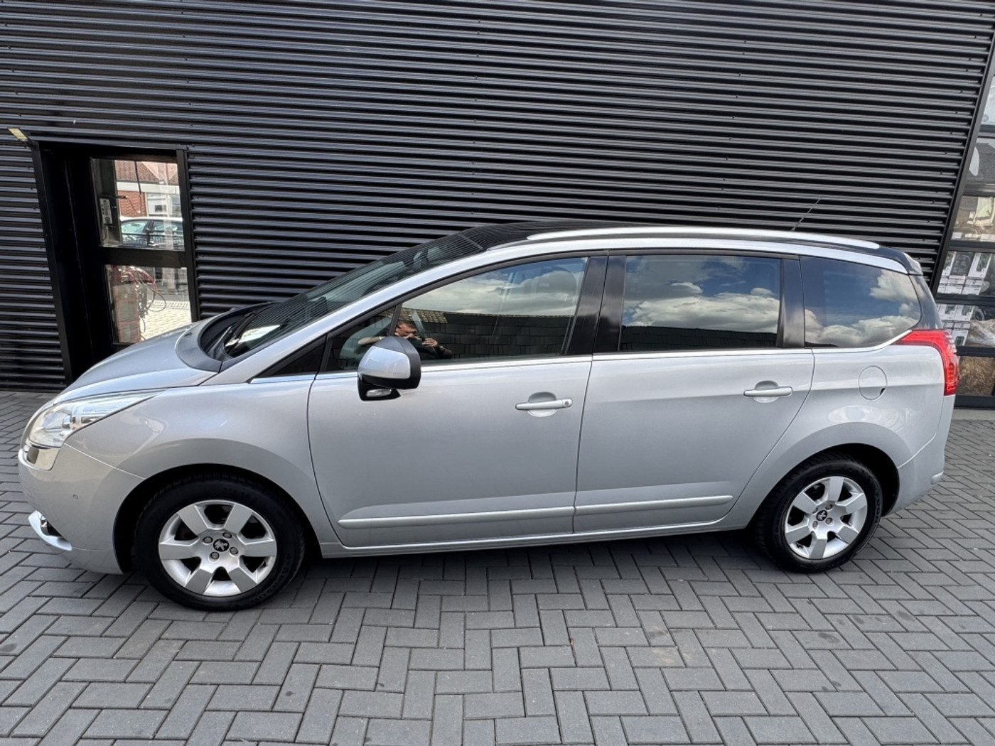 Foto van Peugeot 5008