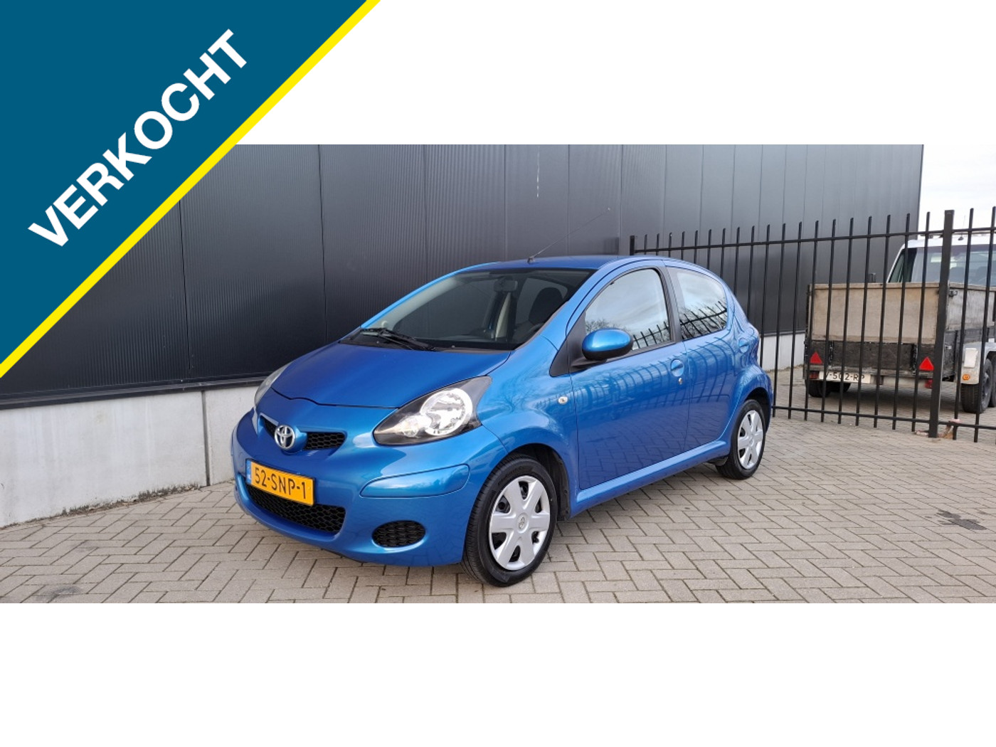 Toyota Toyota Aygo 1Eig DealerOndr NAP NAVI AIRCO 2011 - voorkant