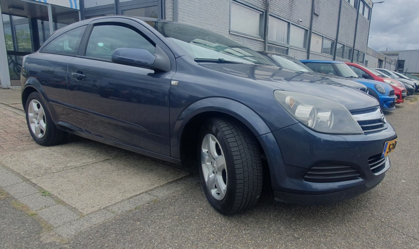 Foto van Opel Astra GTC
