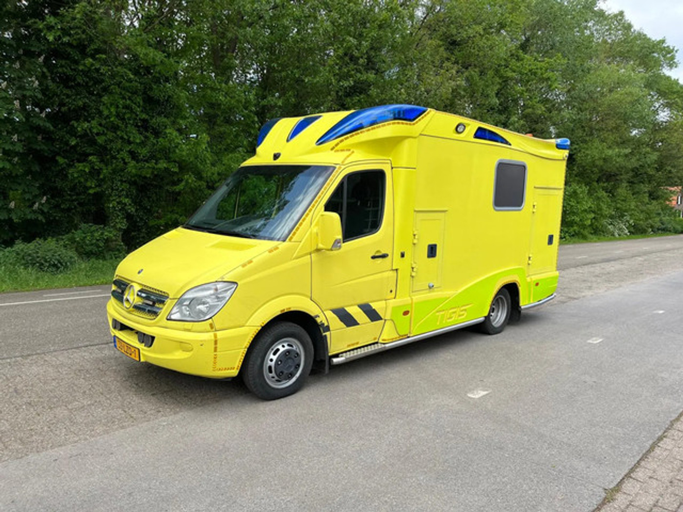 Mercedes-Benz Sprinter 519 CDI 3.0 V6 AMBULANCE 2010 - voorkant