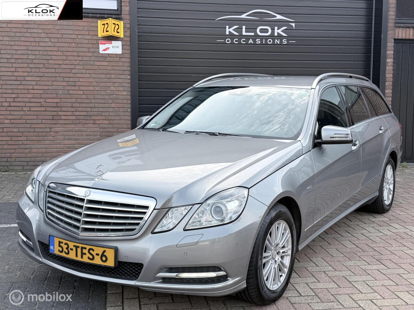 Mercedes-Benz E-klasse 200 CGI Business Class Elegance NAP 2012 - voorkant
