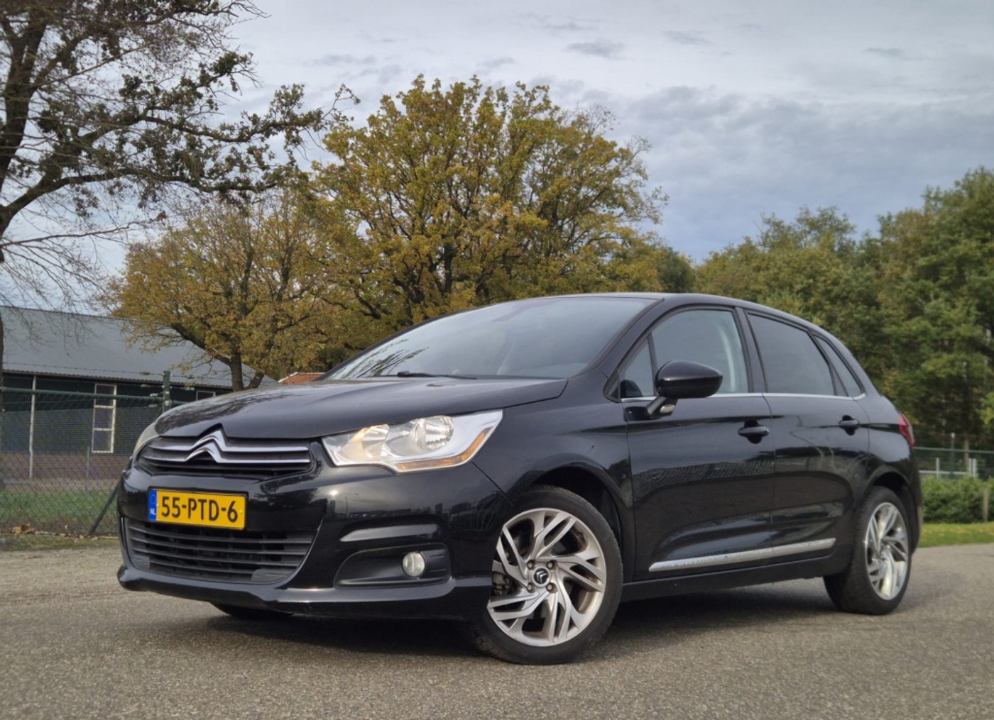 Citroen C4 1.6  Tendance AUTOMAAT NIEUWE APK 2011 - voorkant