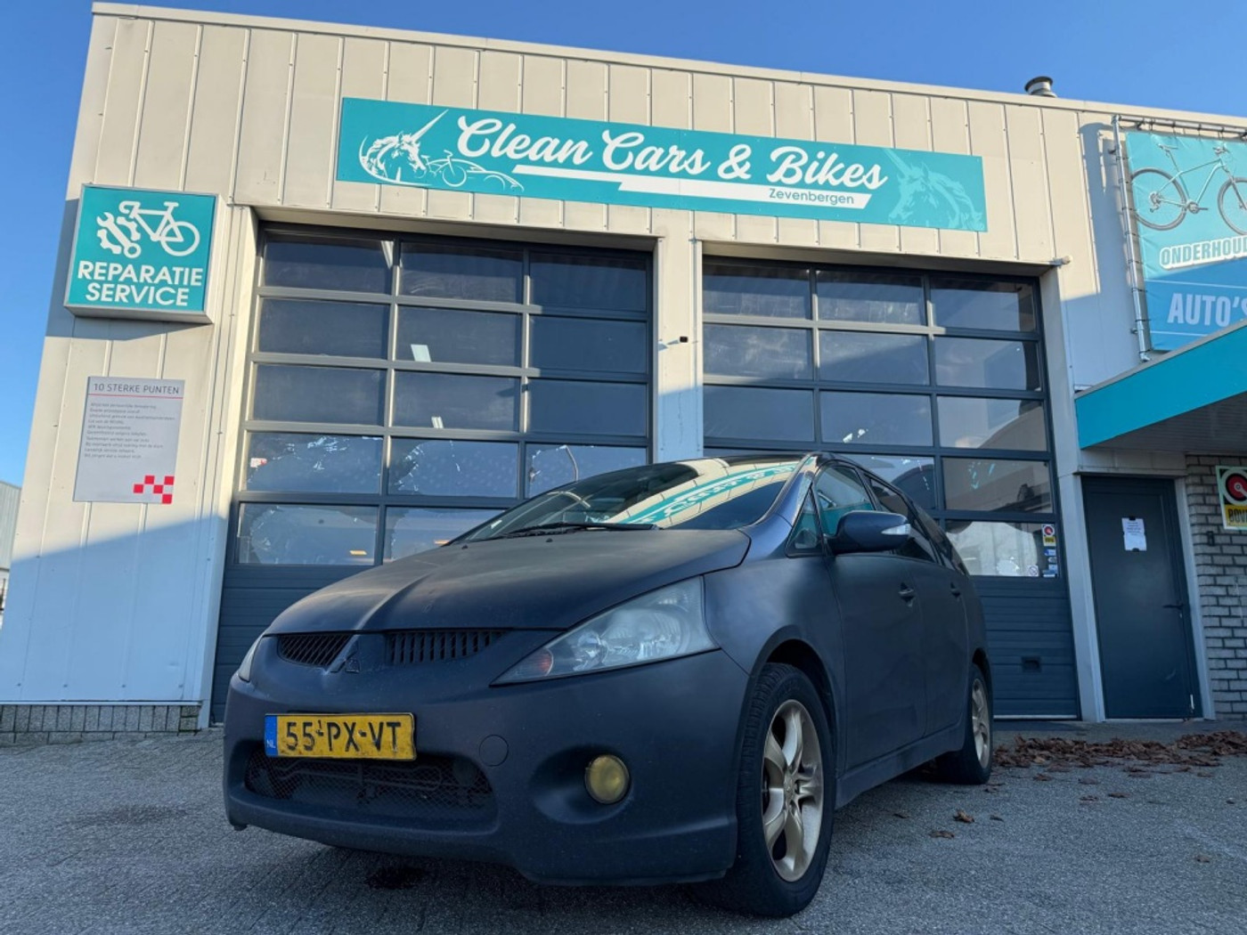 Mitsubishi Mitsubishi Grandis 2.4-16V Invite 2005 - voorkant