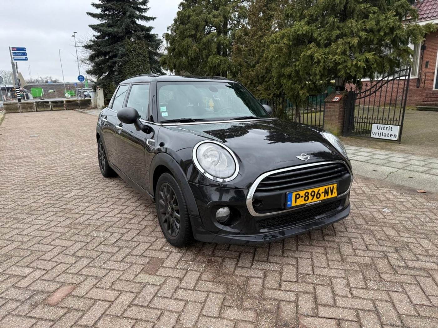 Foto van Mini One D