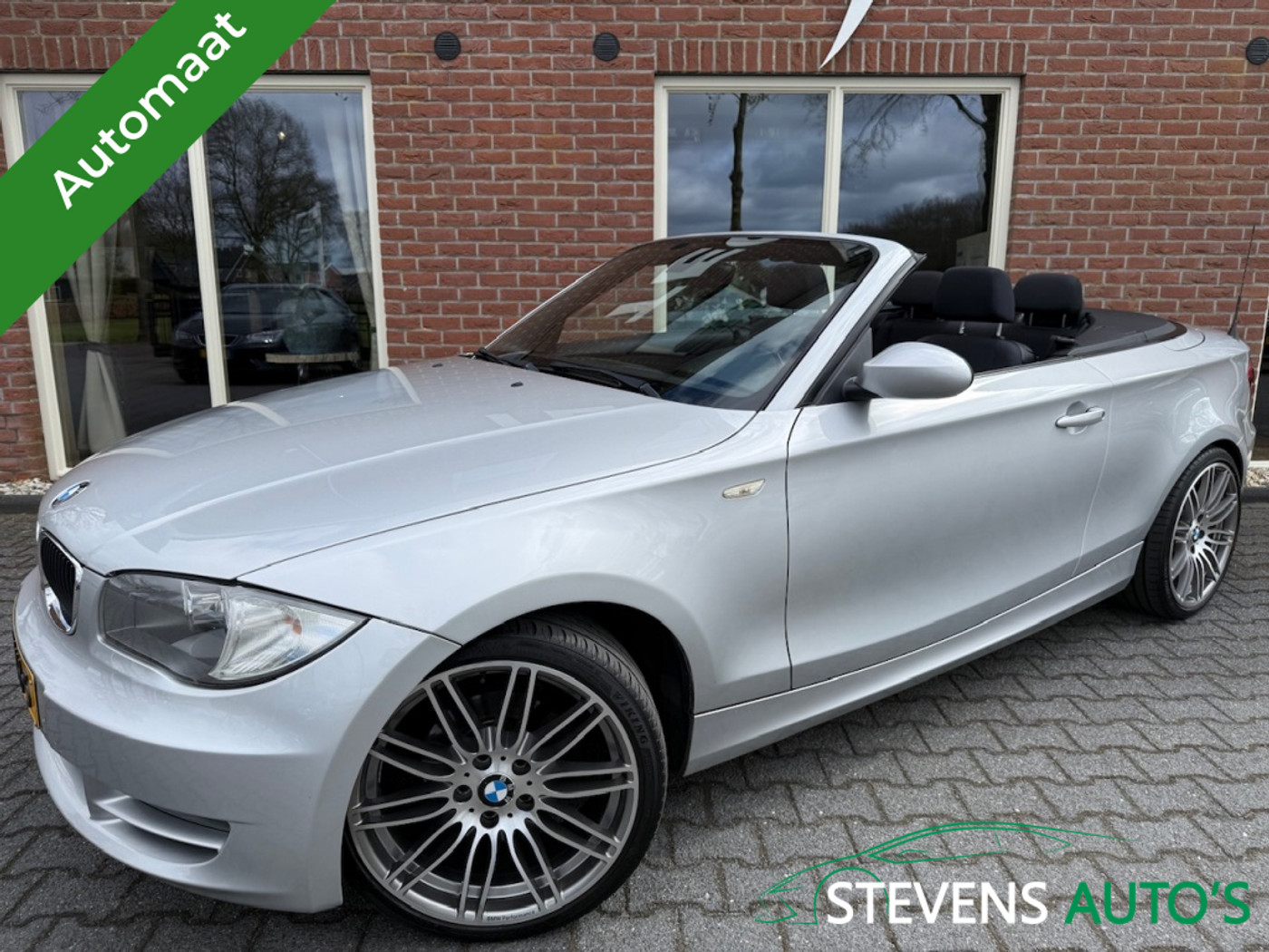 BMW 1-serie Cabrio 118i Executive 2009 - voorkant