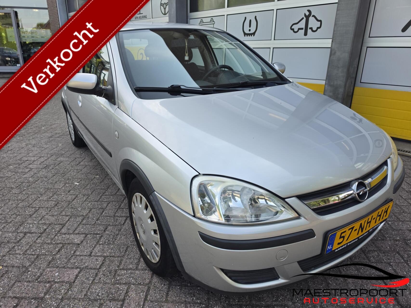 Opel Corsa-c C 1.2 Enjoy – Zuinig, betrouwbaar en betaalbaar! 2003 - voorkant