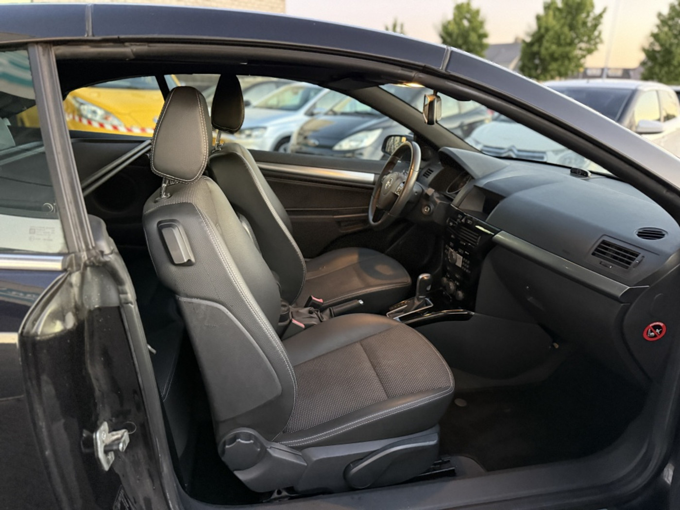 Foto van Opel Astra Twintop