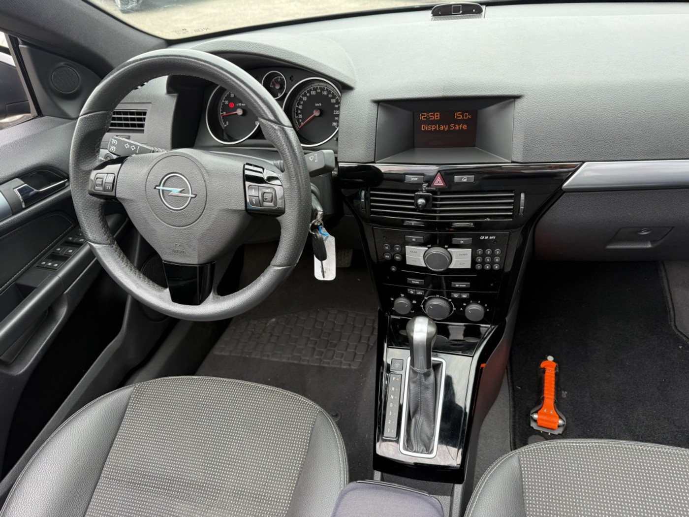 Foto van Opel Astra Twintop