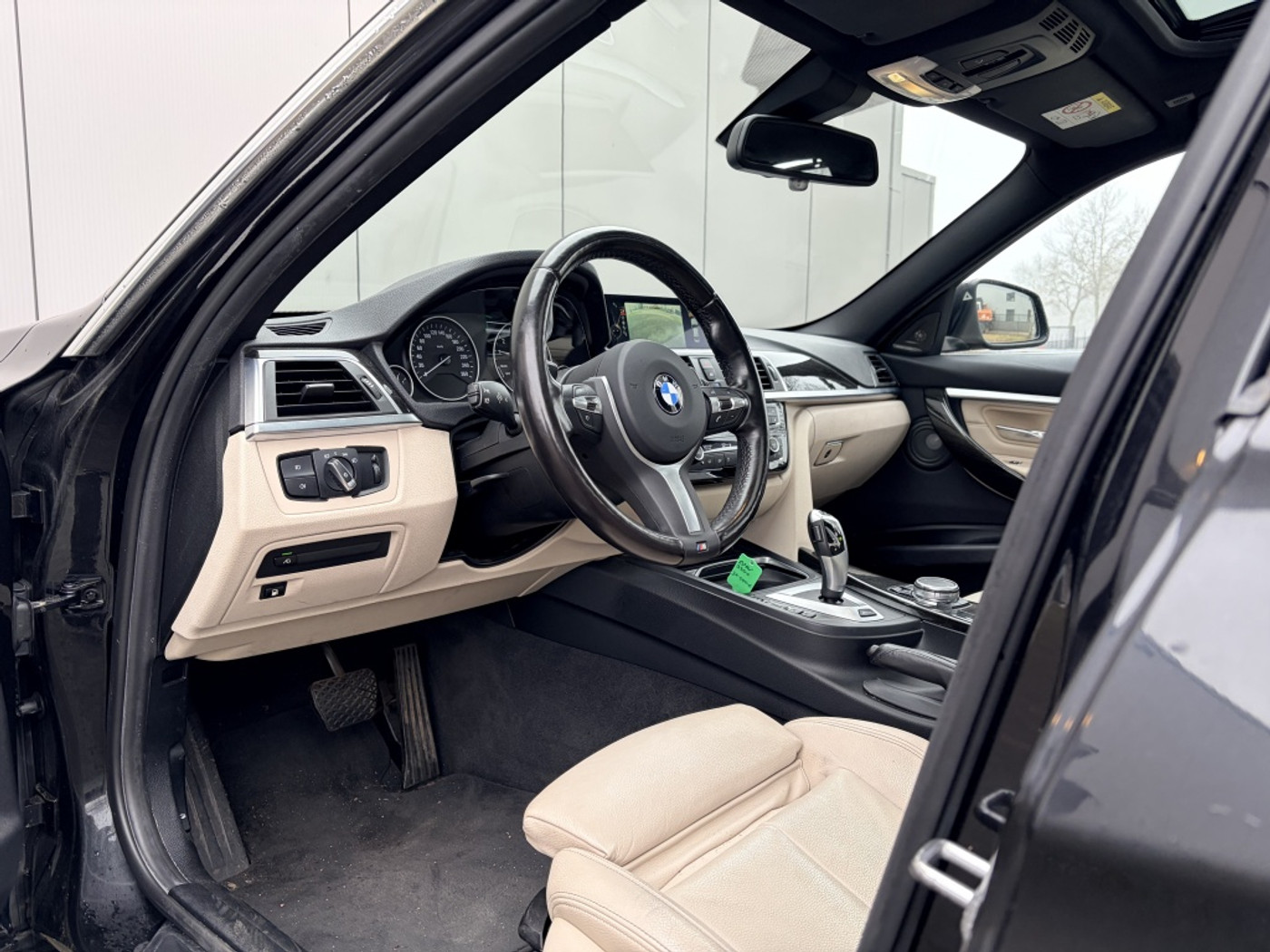 Foto van BMW 330e