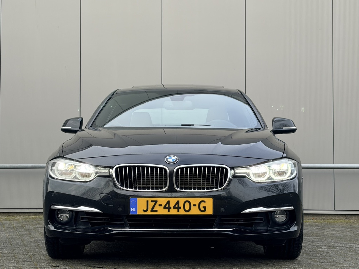 Foto van BMW 330e