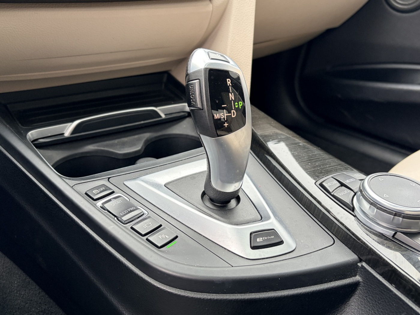 Foto van BMW 330e