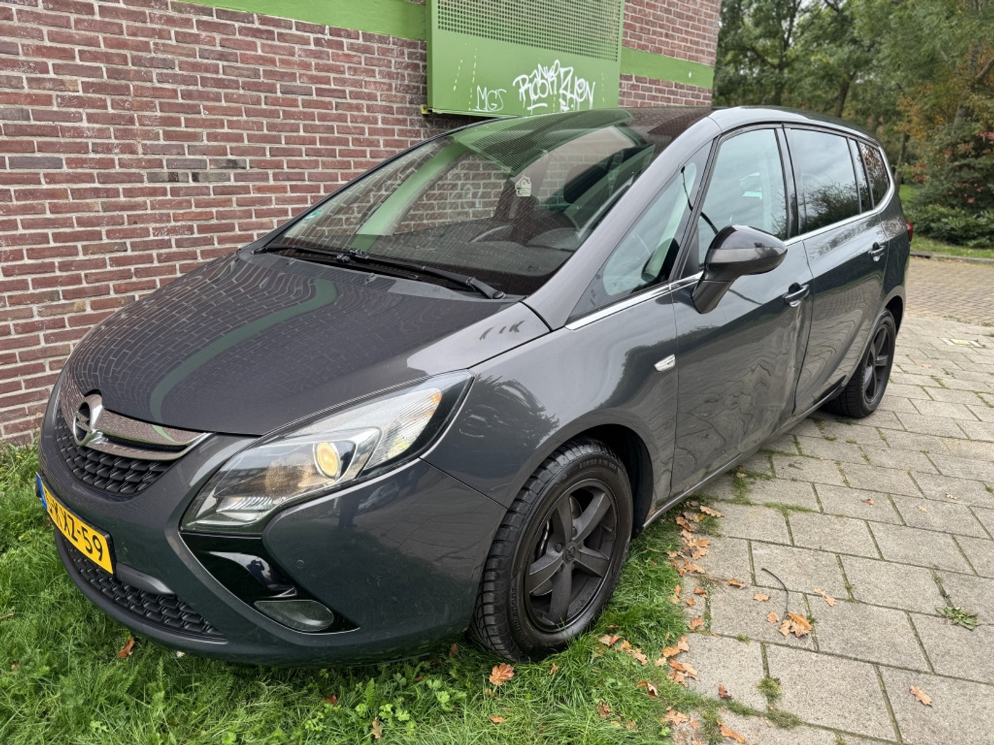 Opel Zafira Tourer 1.6 CDTI Des.Ed. 7p. 2013 - voorkant