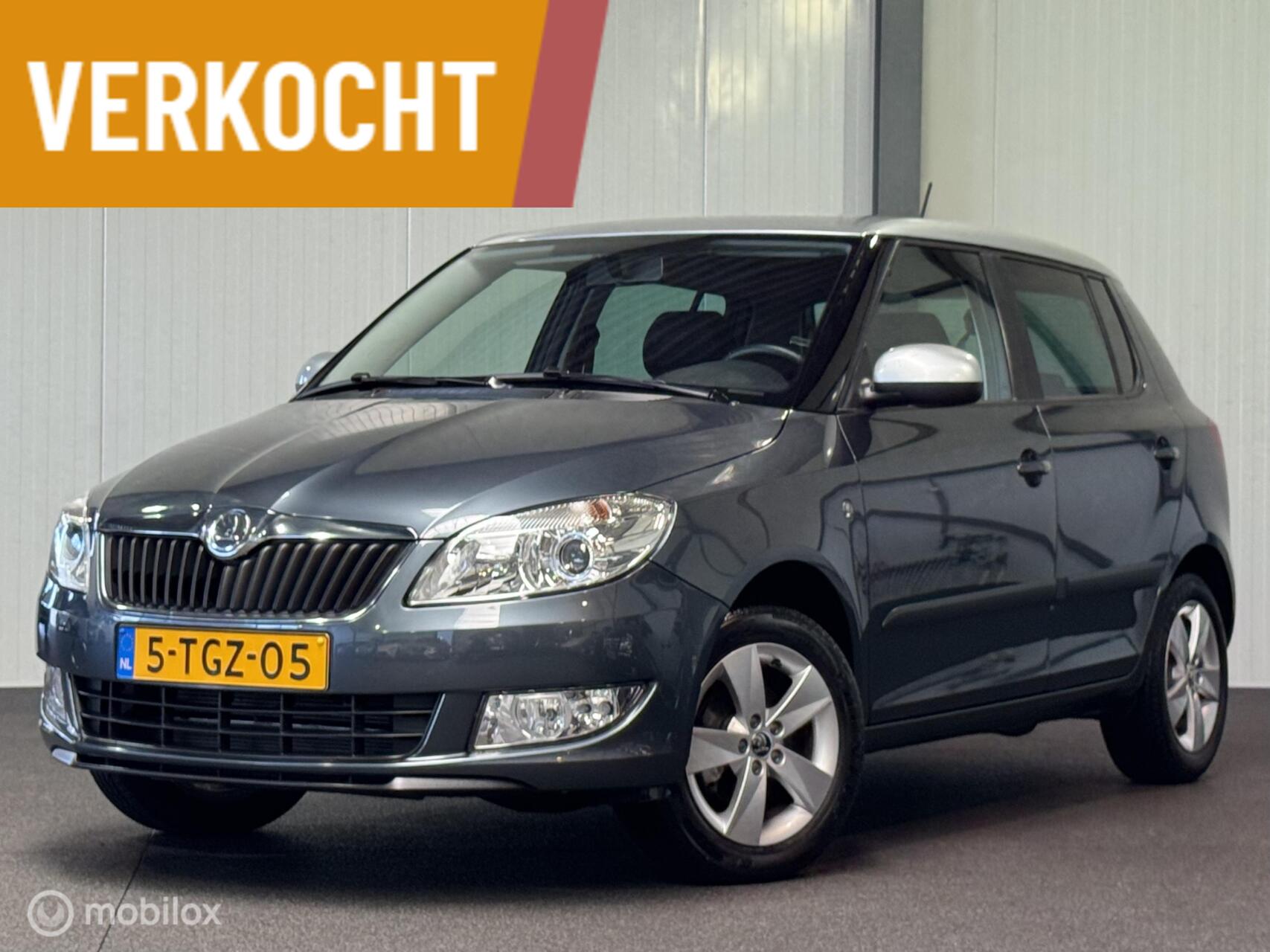 Skoda Fabia 1.2 TSI Drive [ NAP 1e eigenaar UNIEK trekhaak ] 2014 - voorkant