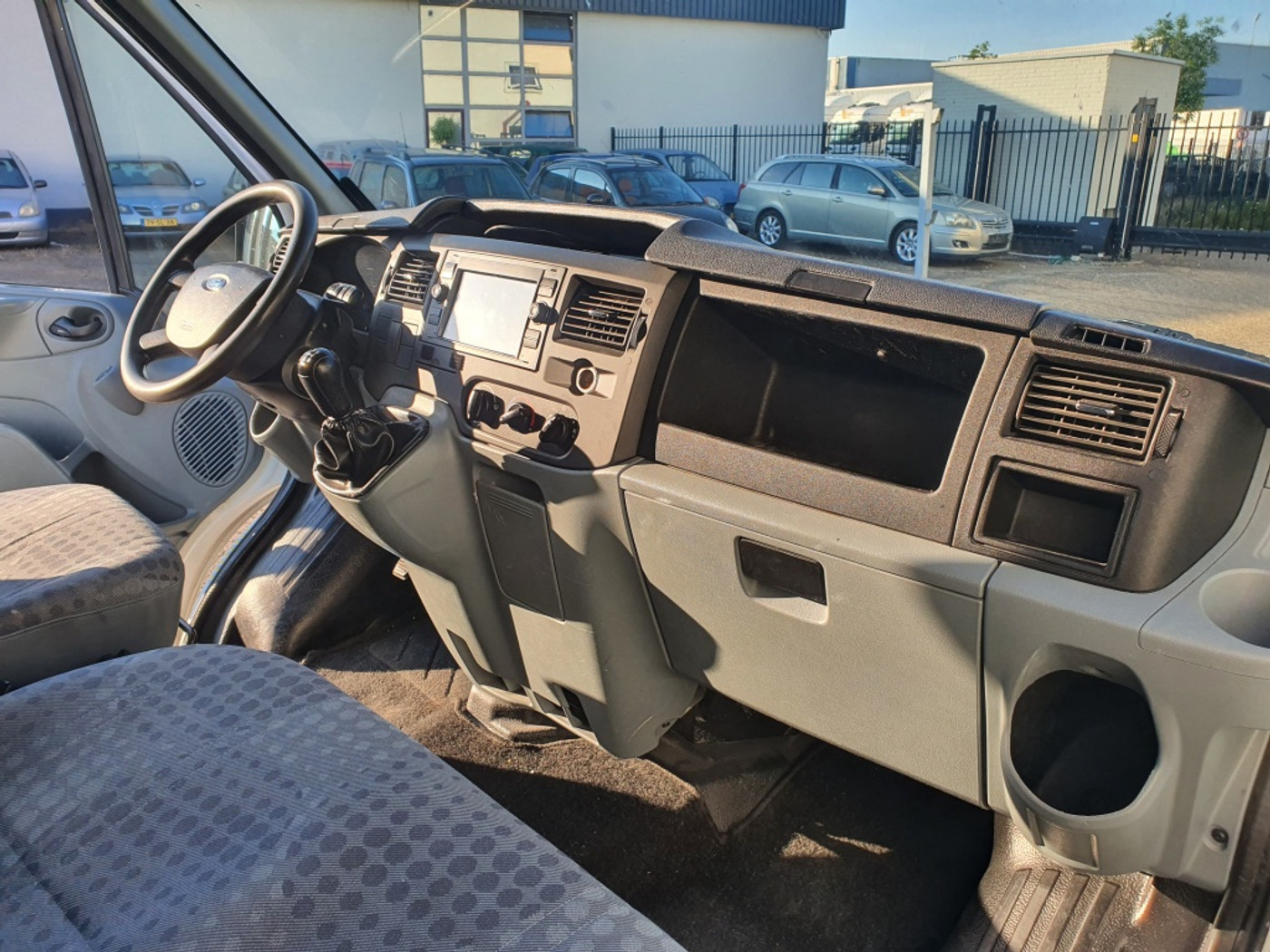 Foto van Ford Transit 260s Van 85dpf LR 4.23