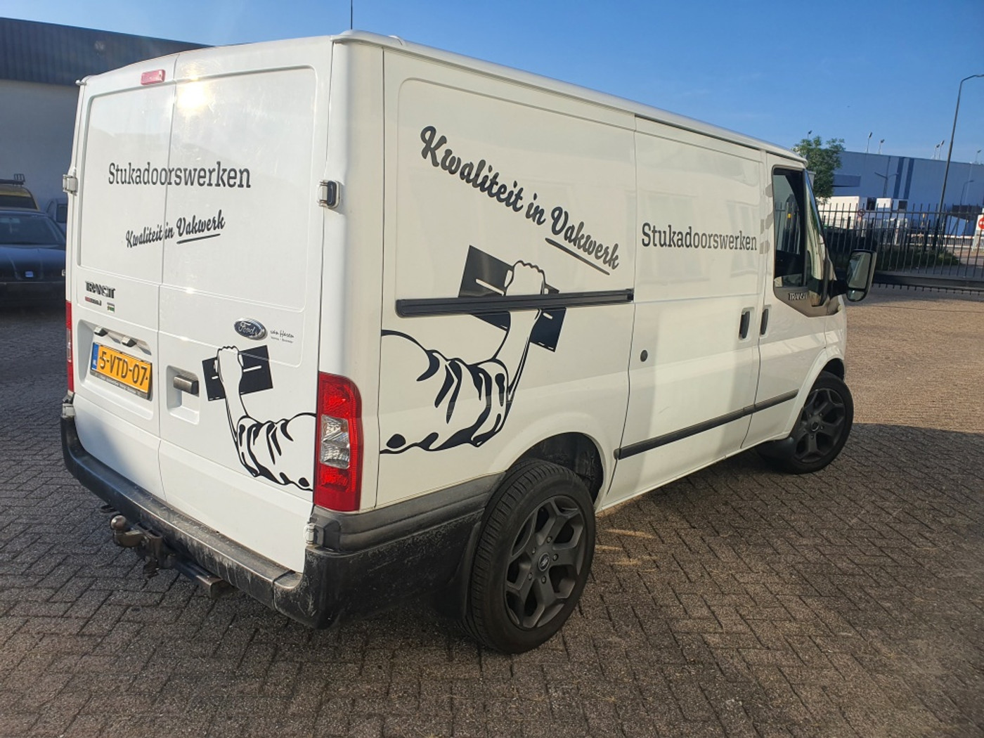 Foto van Ford Transit 260s Van 85dpf LR 4.23