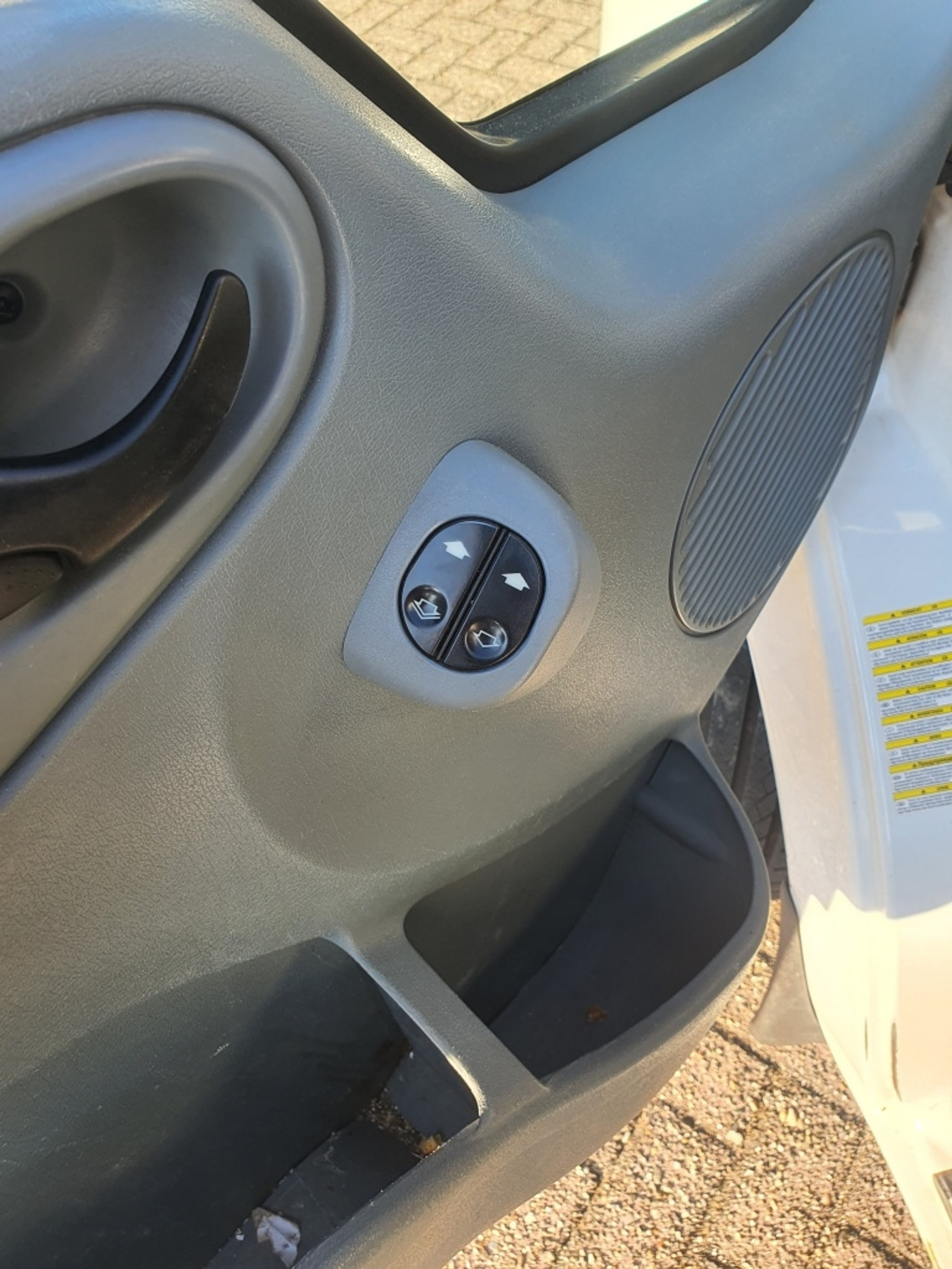 Foto van Ford Transit 260s Van 85dpf LR 4.23