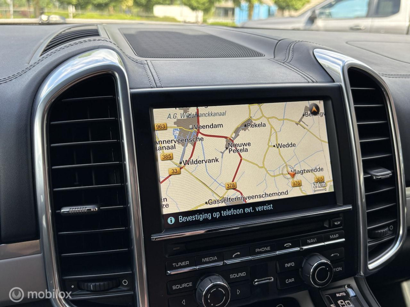 Foto van Porsche Cayenne S E-hybrid