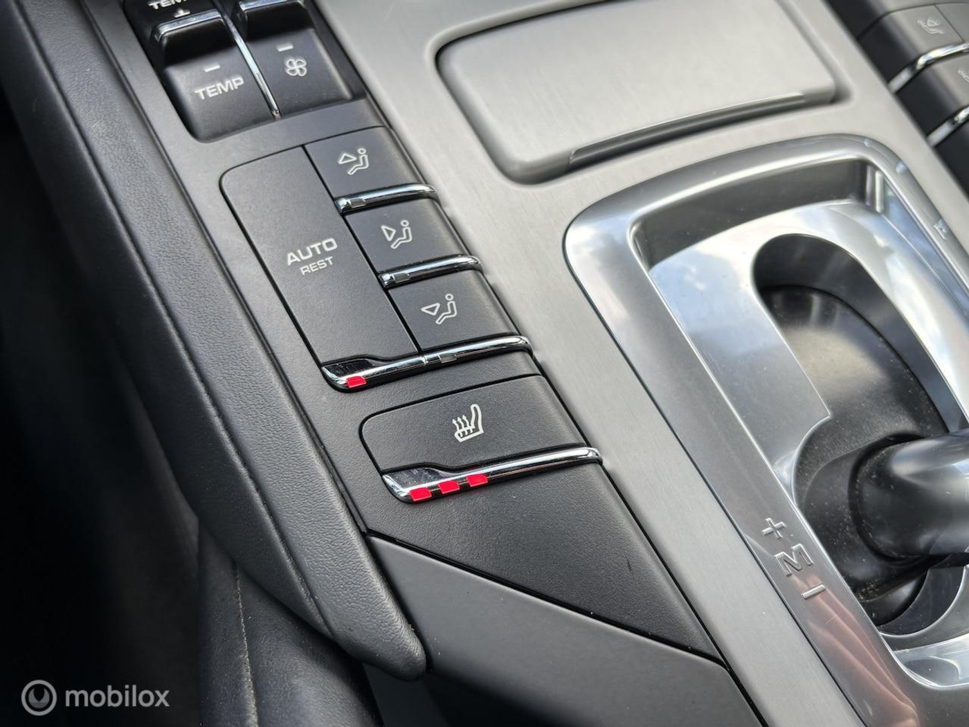 Foto van Porsche Cayenne S E-hybrid