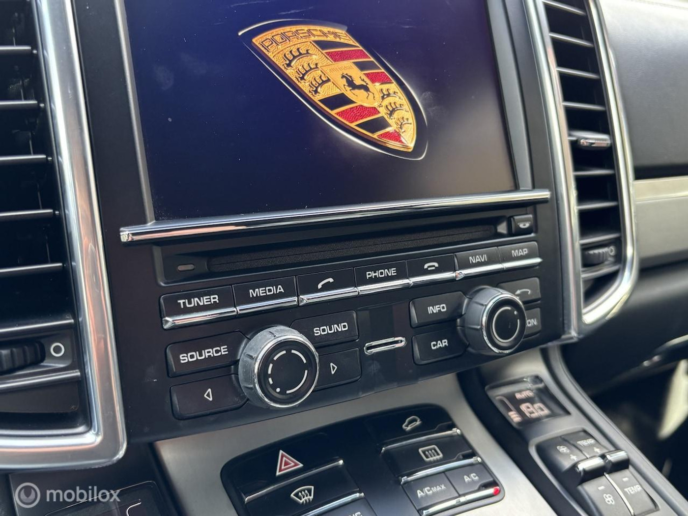 Foto van Porsche Cayenne S E-hybrid