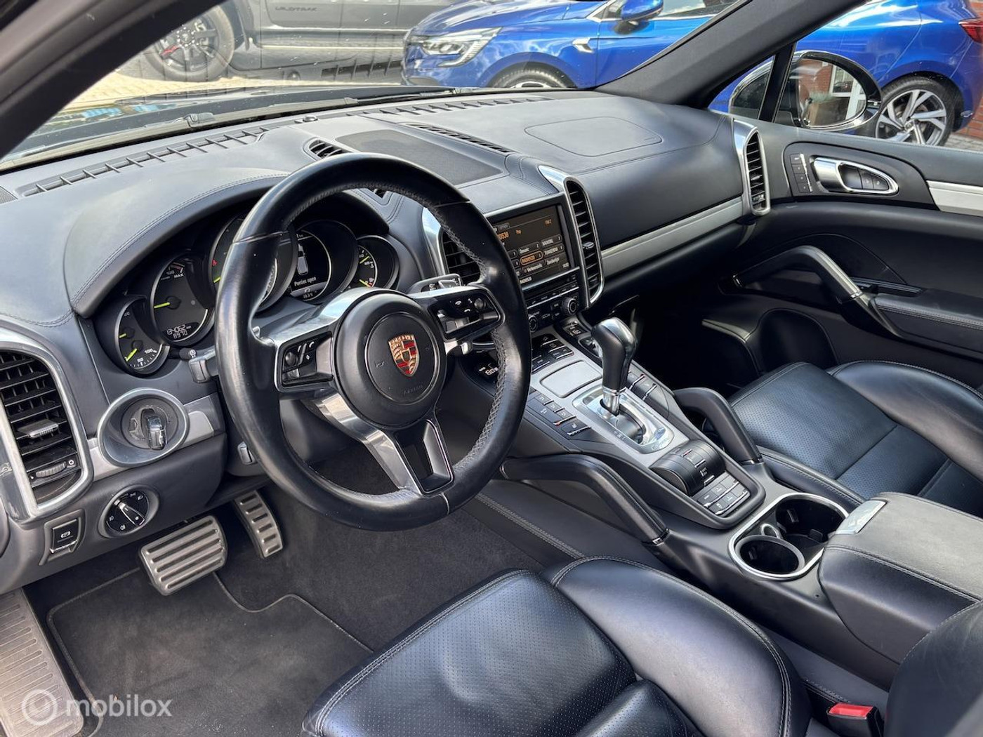 Foto van Porsche Cayenne S E-hybrid